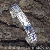 Armreif  mit hellblauen, blauen Wolfsmustern aus Sterlingsilber
